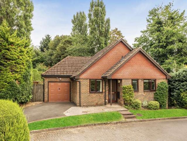Bungalow for sale in Watford Heath, North Watford