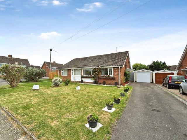Bungalow for sale in Fiddler's Green, Golden Valley