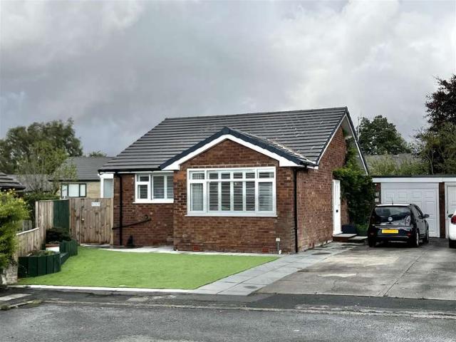Bungalow for sale in Charlesworth, East Midlands