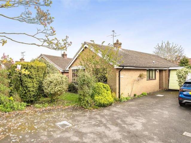 Bungalow for sale in Craven Arms, Shropshire