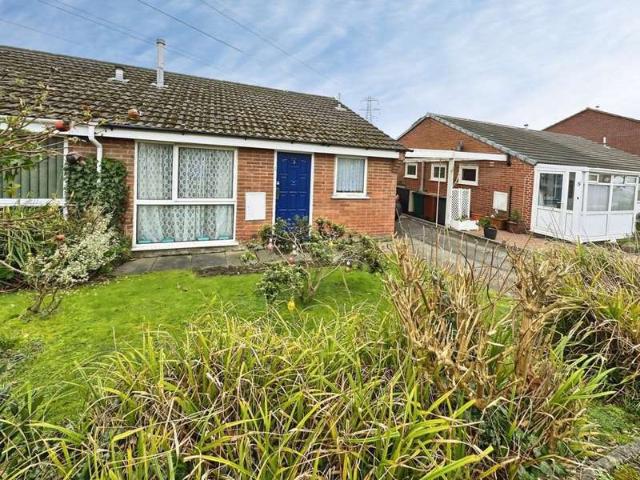 Bungalow for sale in Stenson Fields, Egginton