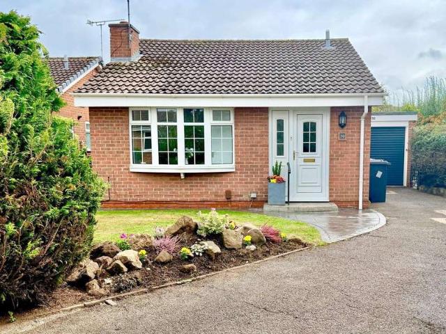 Bungalow for sale in Snelsmoor, Derby