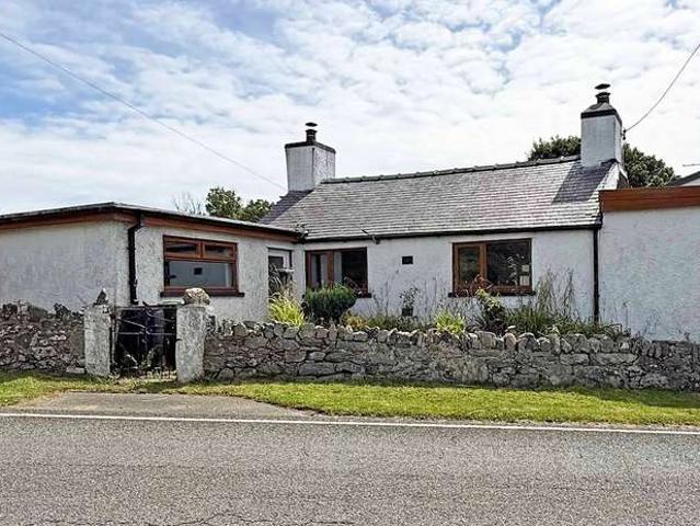 Bungalow for sale in Menai Bridge, Wales