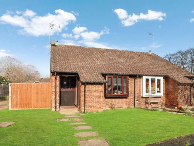 Bungalow for sale in Horsell, Woking