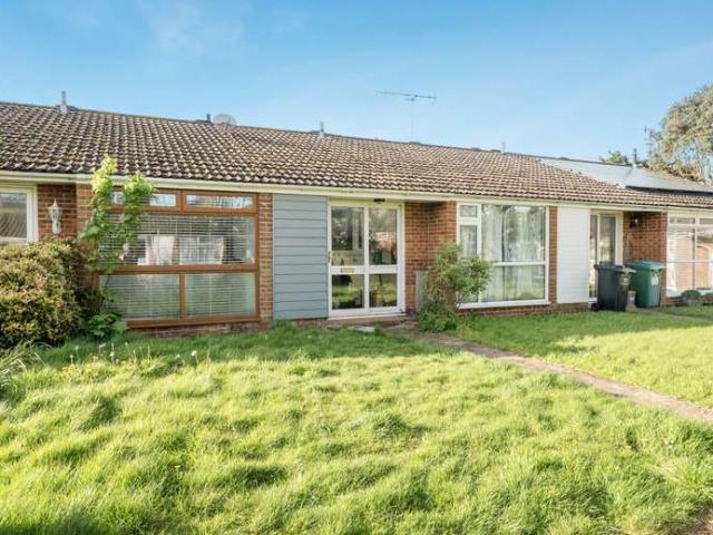 Bungalow for sale in Bersted, Clapham