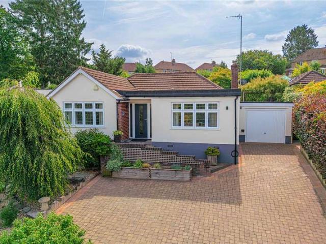Bungalow for sale in Frithsden, Dacorum