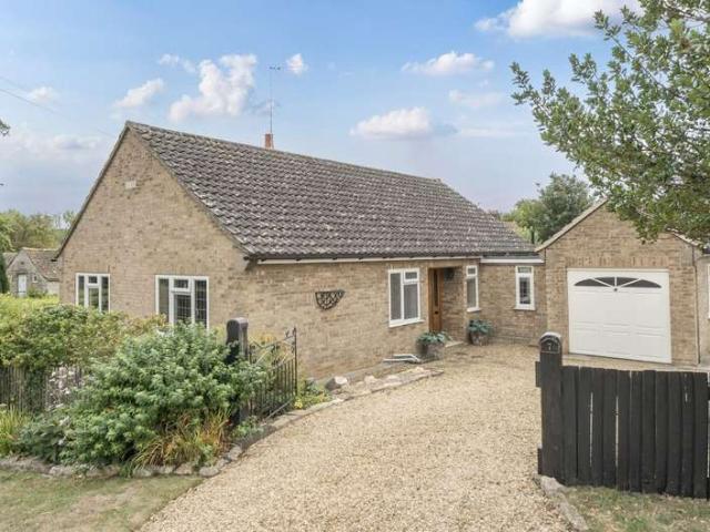 Bungalow for sale in Empingham, Rutland