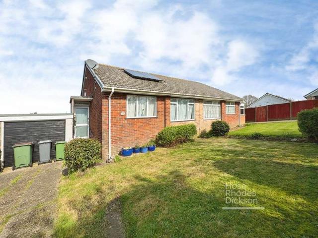 Bungalow for sale in Binstead, Ryde
