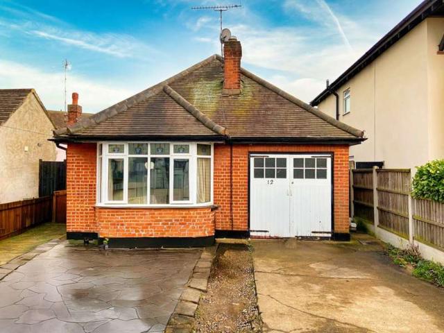 Bungalow for sale in Alton Barnes, Essex