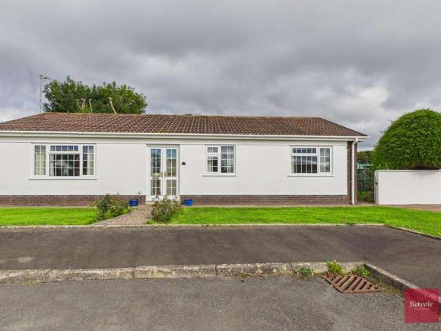 Bungalow for sale in Pyle, Bishopston