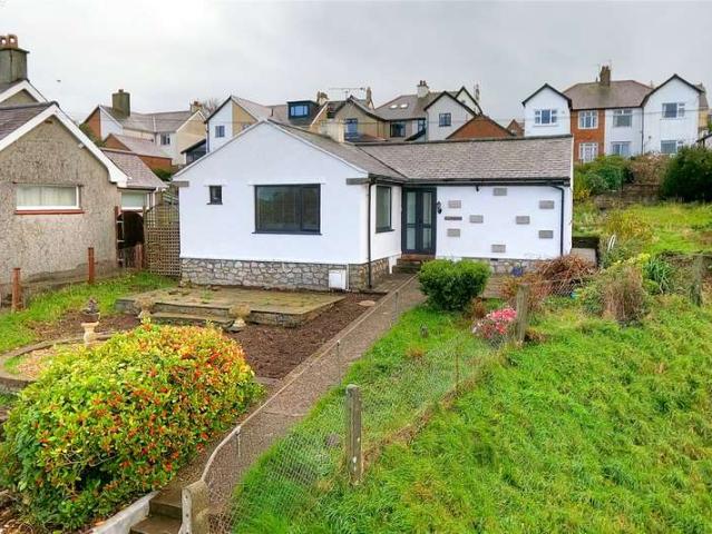 Bungalow for sale in Caernarfon