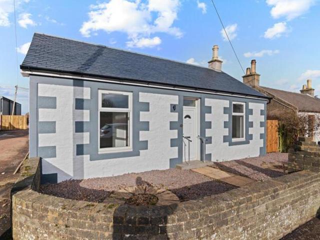 Bungalow for sale in Blackwood, Lairs