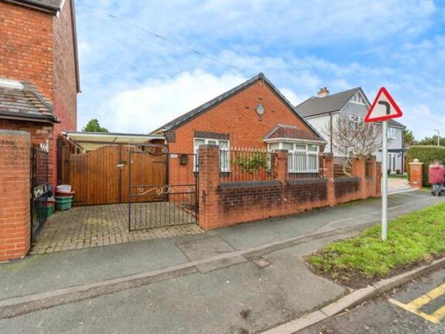 Bungalow for sale in Broomhill, Chadsmoor