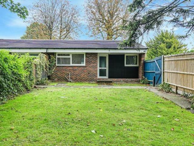 Bungalow for sale in London Borough of Croydon, Addiscombe