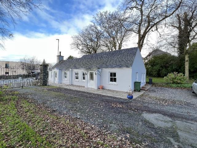 Bungalow for sale in Douglas