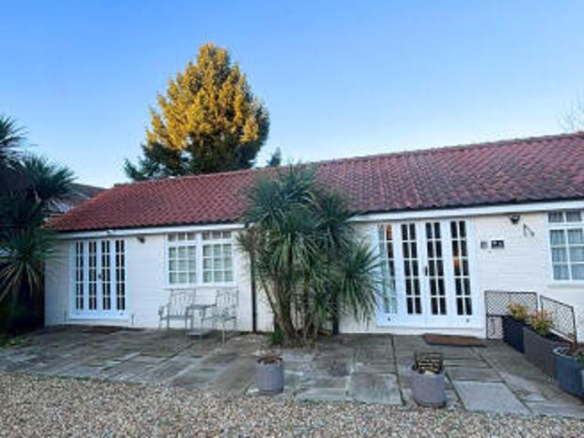 Bungalow for rent in Brayford, Lincolnshire