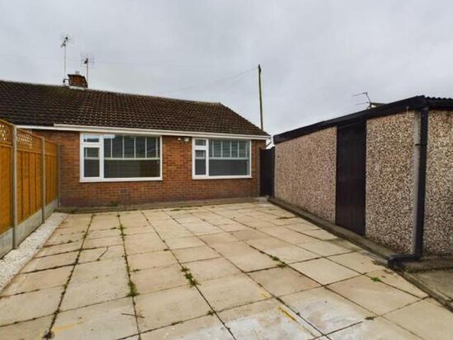 Bungalow for rent in High Field, York