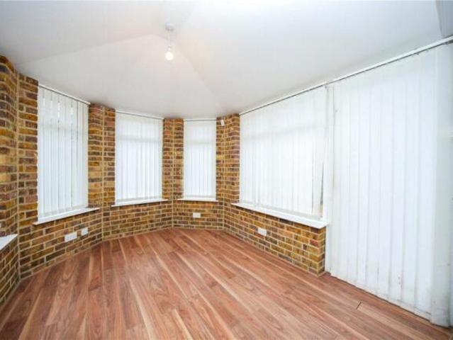 Bungalow for rent in Midway, Kent