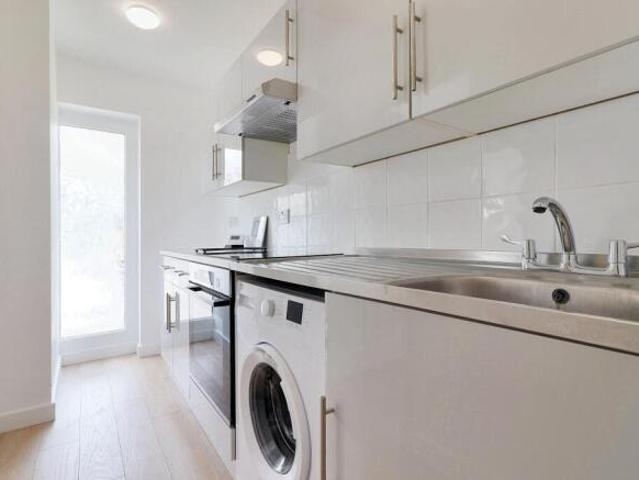 Bungalow for rent in Arbury, Cambridgeshire