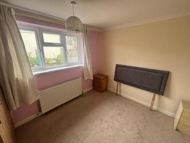 Bungalow for rent in Hanham, South Gloucestershire