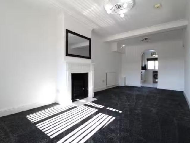 House for rent in Ingatestone and Fryerning, Navestock Side