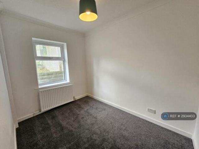 Bungalow for rent in Huddersfield, West Yorkshire