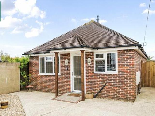 House for rent in Fishersgate, West Sussex
