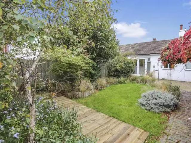 House for rent in London Borough of Croydon, Cat Hill