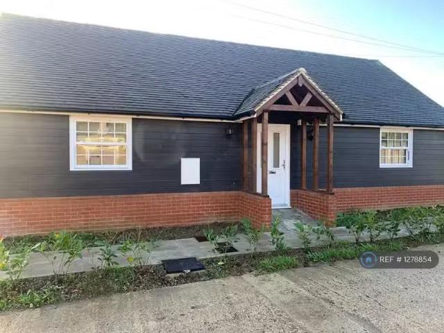 House for rent in Navestock Side, Essex