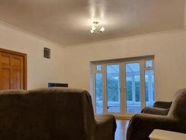 House for rent in Surrey, England