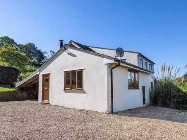 House for rent in North Town, Rumwell