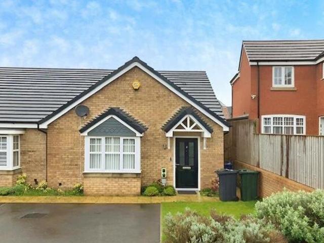 House for rent in Roby Mill, Lancashire
