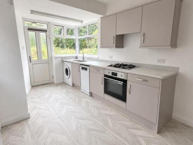 Bungalow for rent in Greenhill, Sheffield