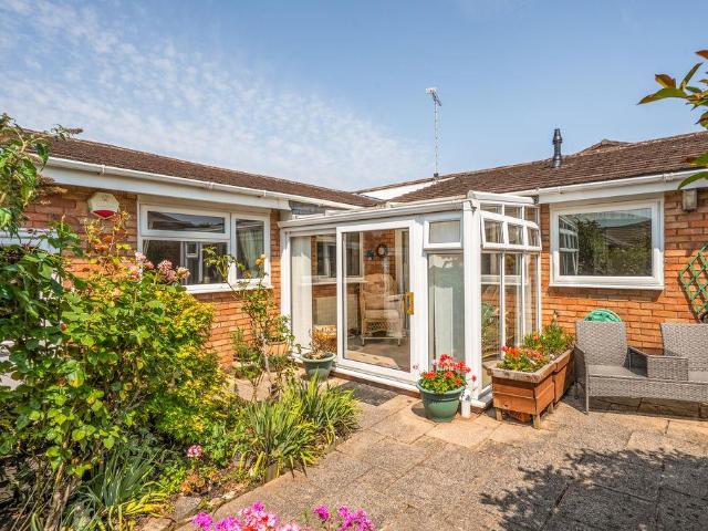 Bungalow for sale in Rockwell Green, Somerset