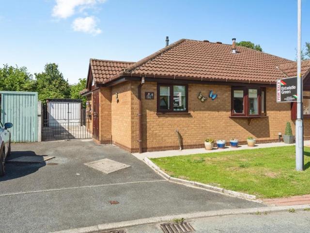 Bungalow for sale in Daisy Hill, Lee Bank