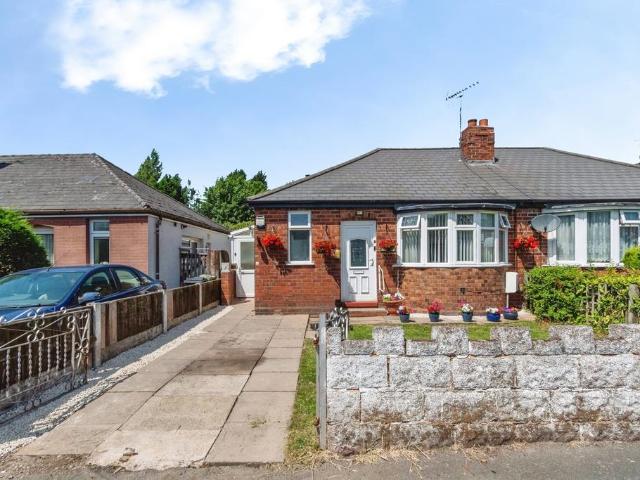 Bungalow for sale in Willenhall, West Midlands