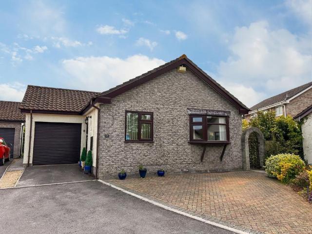 Bungalow for sale in Nailsea, North Somerset