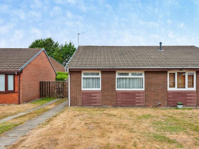 Bungalow for sale in Calderstones