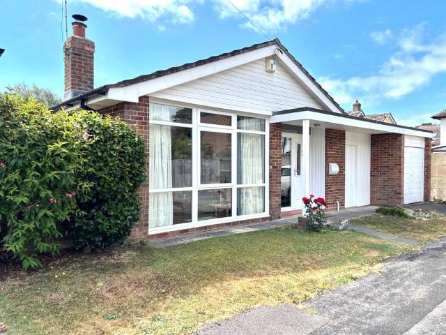 Bungalow for sale in Ashurst Bridge, Hampshire