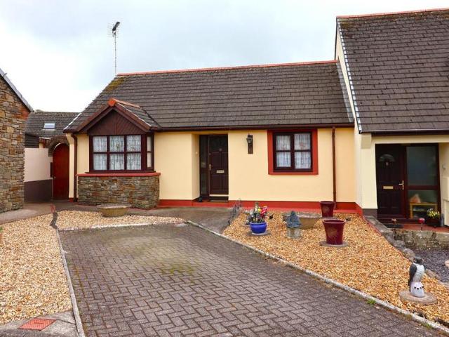 Bungalow for sale in Monkton, Pembroke