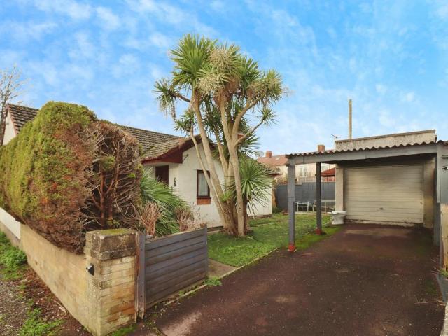 Bungalow for sale in Feckenham, City Of Bristol