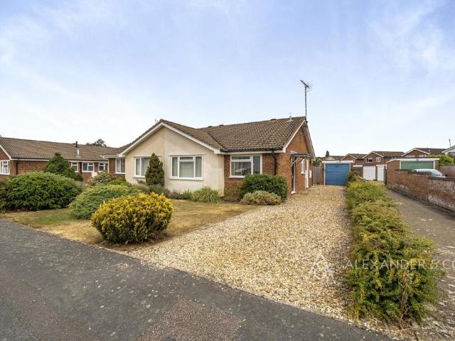 Bungalow for sale in Winslow, Buckinghamshire