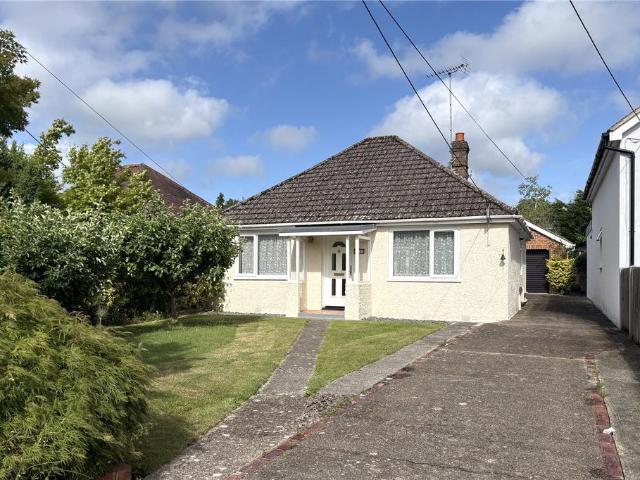 Bungalow for sale in Three Bridges, Glynde