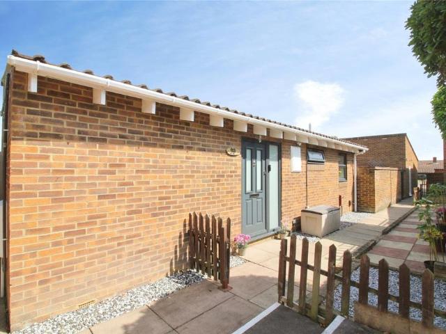 Bungalow for sale in Earley