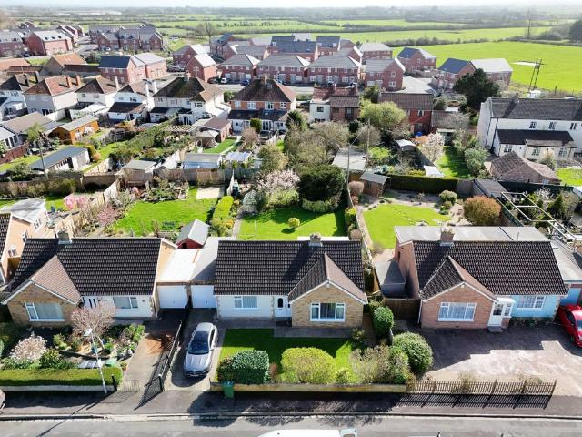 Bungalow for sale in West Huntspill, Highbridge
