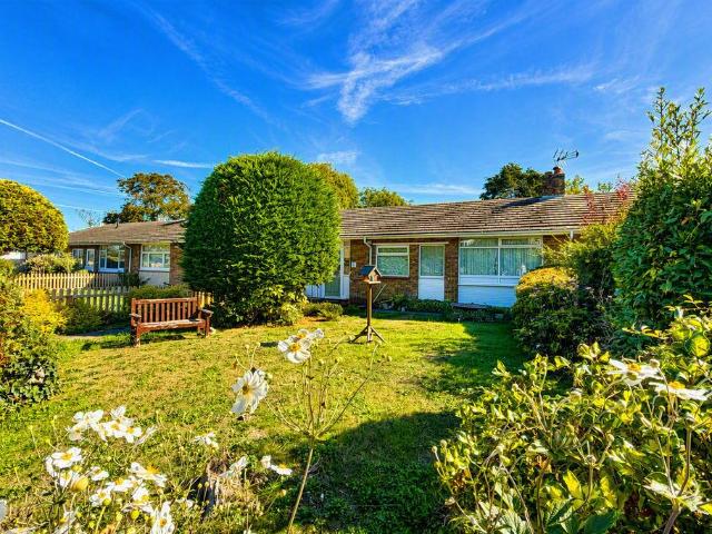 Bungalow for sale in Anglesey, Gosport