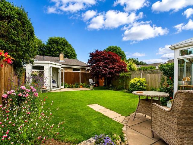 Bungalow for sale in Highcliffe