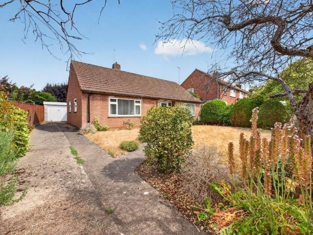 Bungalow for sale in Crookhill, Worcestershire
