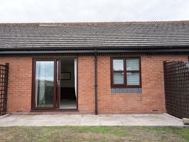 Bungalow for sale in Elmfield, Leicestershire