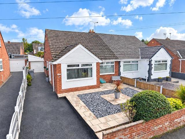 Bungalow for sale in Heswall, Liverpool City Region